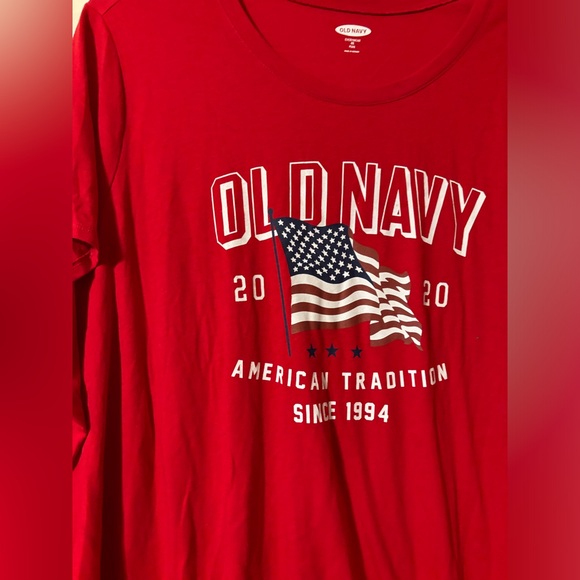 Old Navy 2020 Tee - Picture 3 of 5